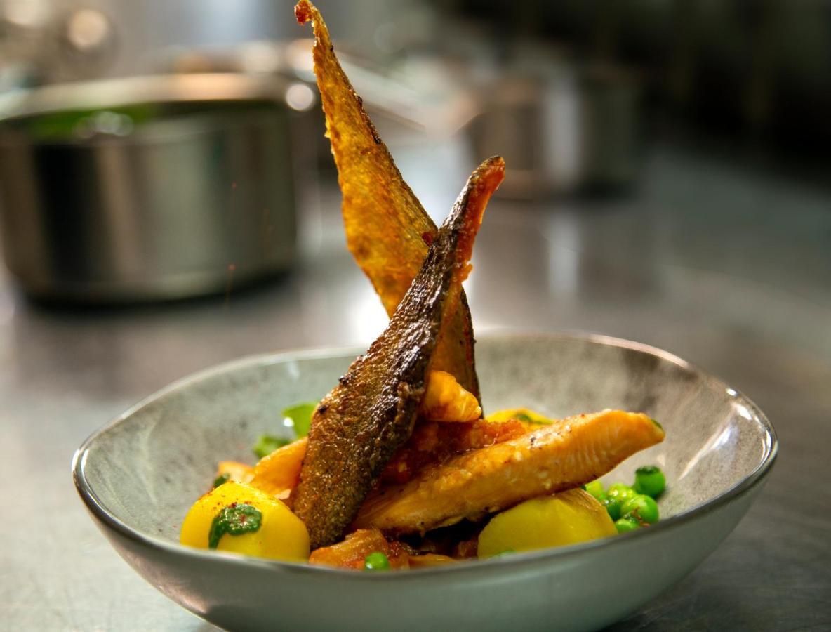 Logis - Hotel Restaurant Du Canard Hangest-sur-Somme Eksteriør billede